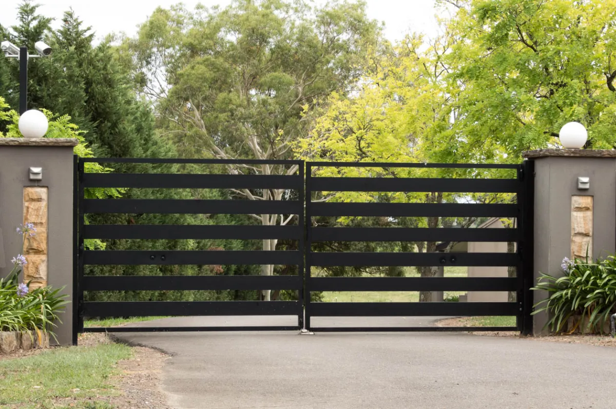 Custom automatic driveway gate installed by Al's Automatic Gate in Marin County