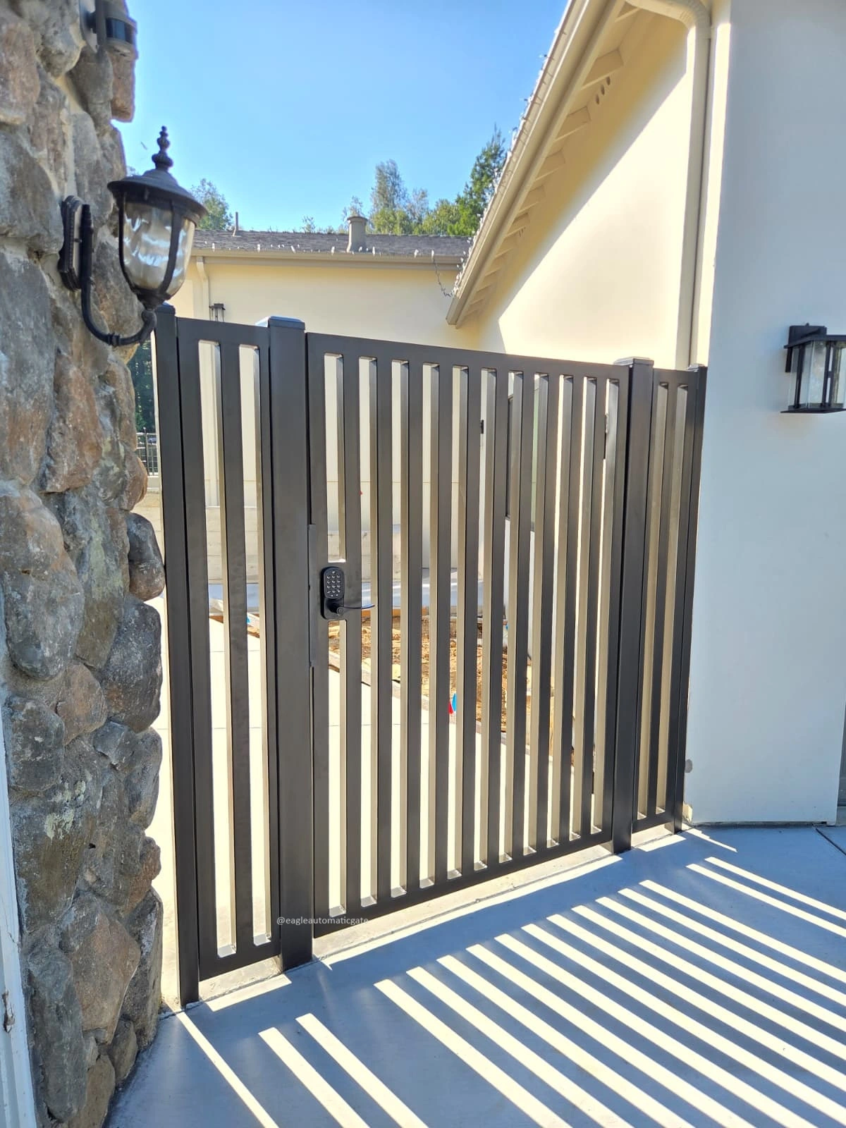 Residential automatic gate with keypad access in San Anselmo